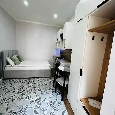 Iren Forum アパート リヴィウ